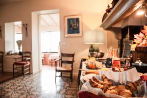 Véronique LARRUE - LARRUE VERONIQUE